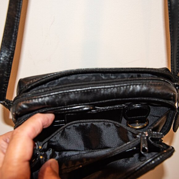 Vintage Etienne Aigner Cross Body Leather Bad Black - Picture 8 of 8